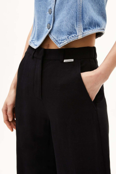 Caarunus Lino Pants, Black