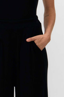 Yala Pants, Black