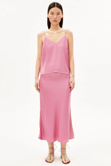 Lenovaa Skirt, W. Berry