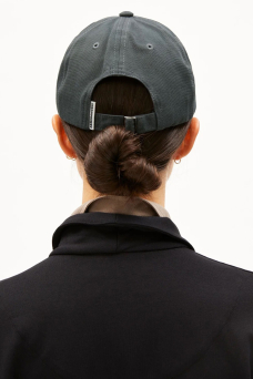 Yenaas Bold Cap, Space Steel